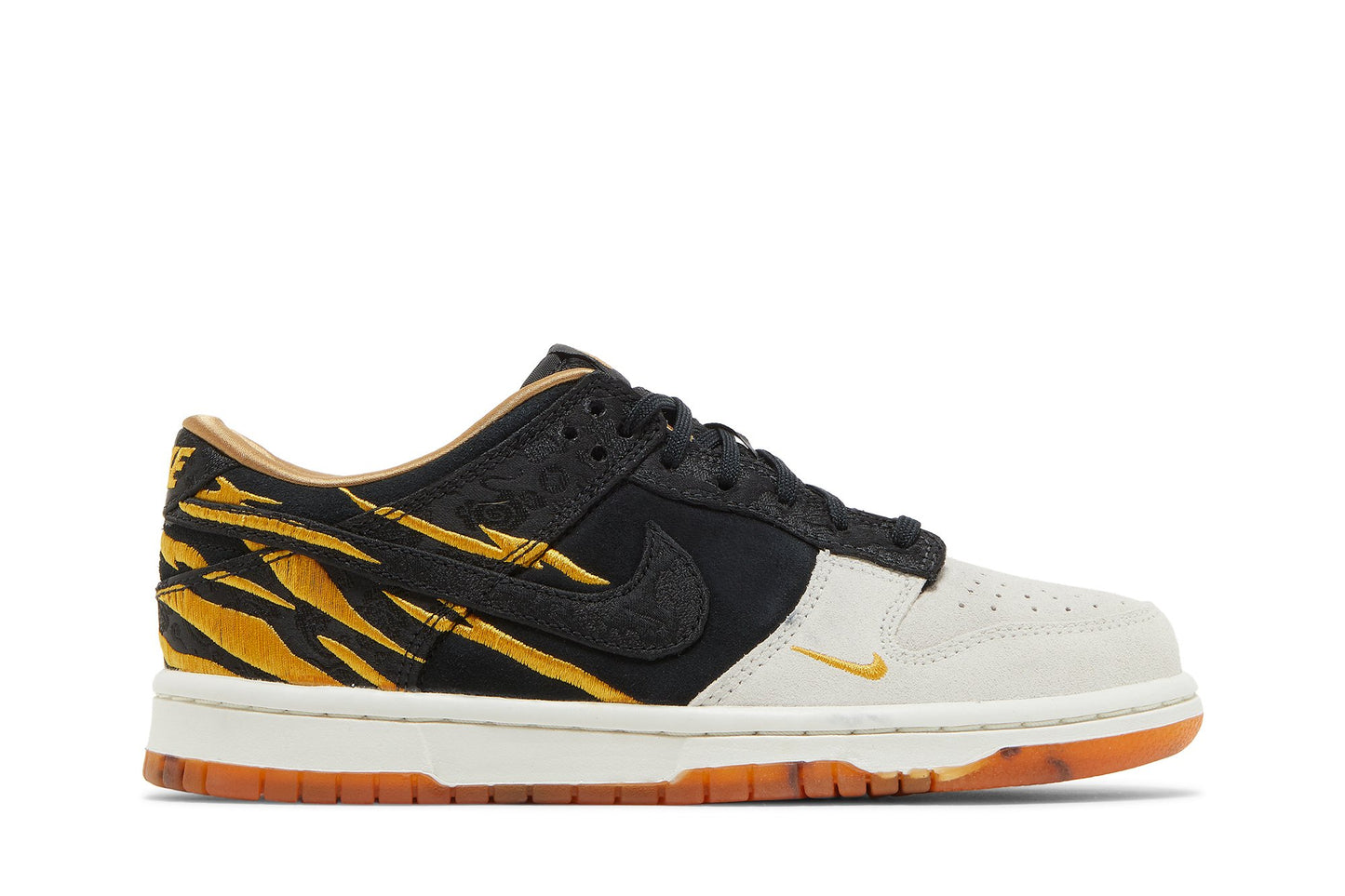 Dunk Low GS 'God Of Wealth' DQ5351-001